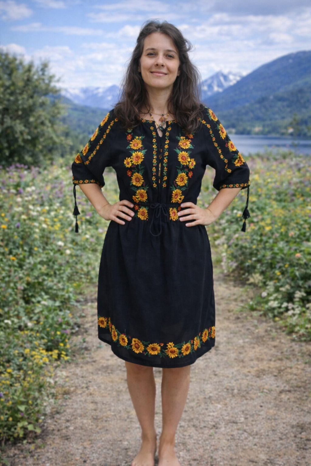 Дамска рокля с бродерия 07