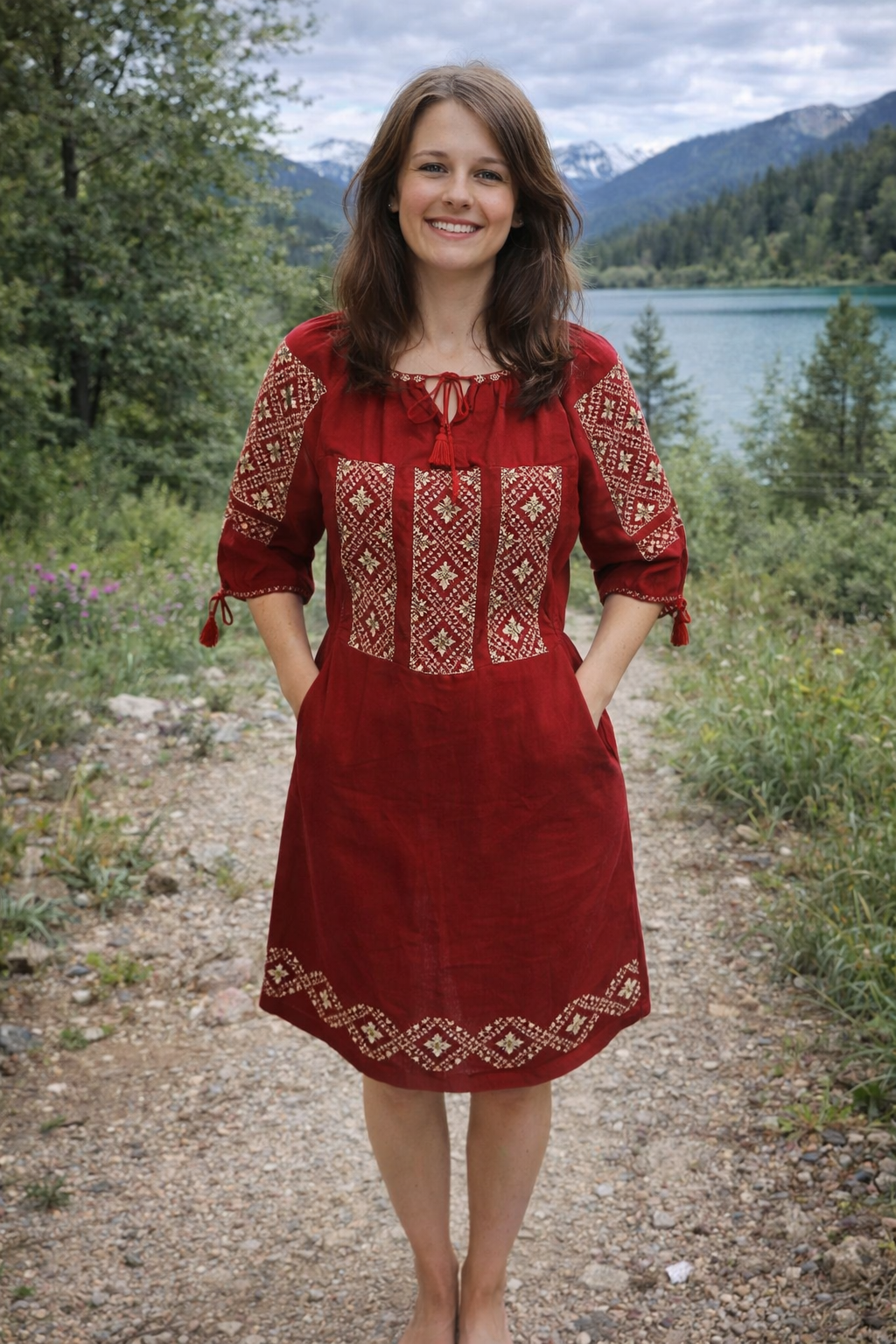 Дамска рокля с бродерия 08