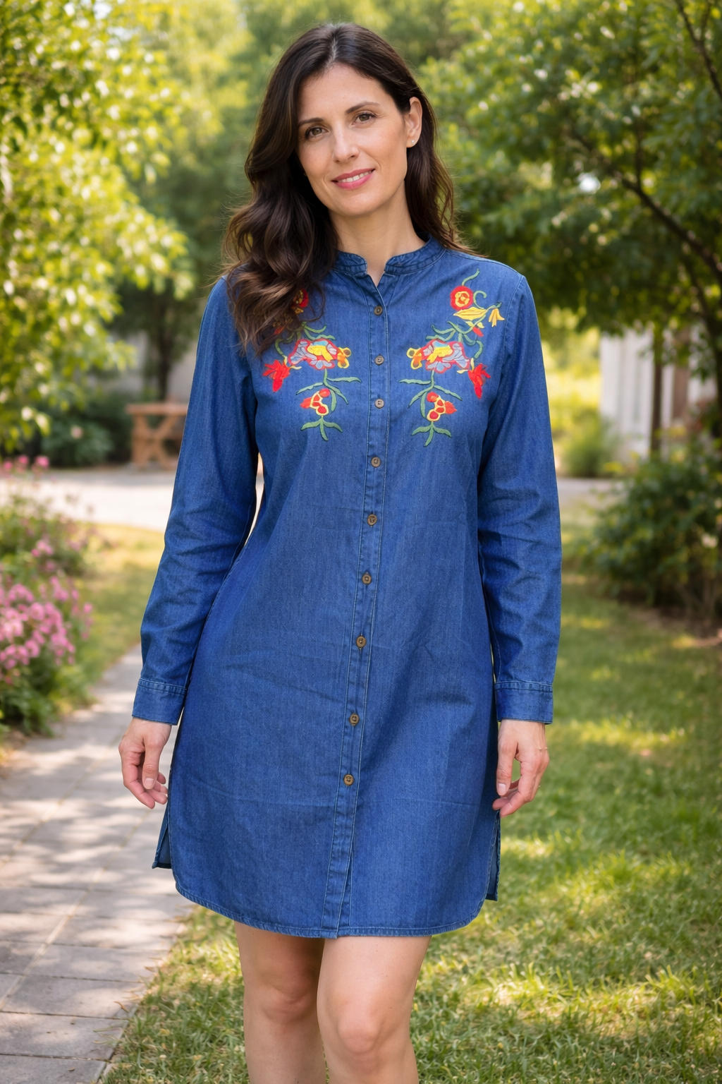 Дамска рокля с бродерия 02