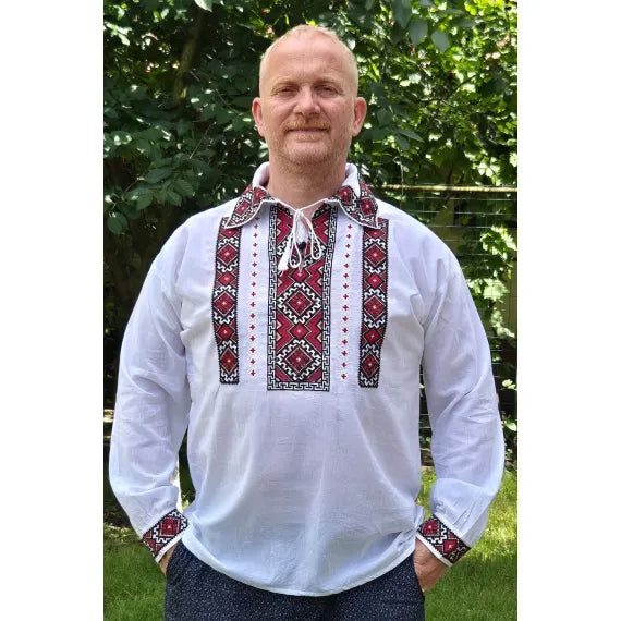 Мъжка бродирана риза 09