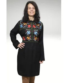 Дамска рокля с бродерия 07